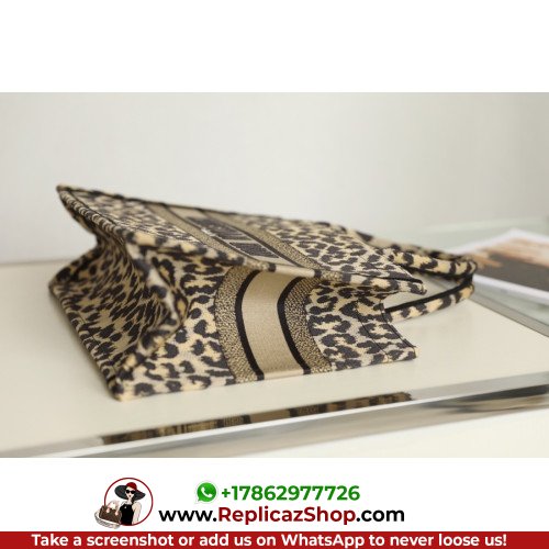 Dior Book Tote Medium 36cm - Image 8