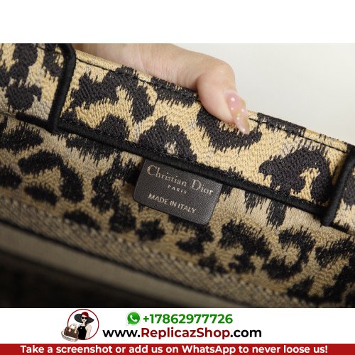 Dior Book Tote Medium 36cm - Image 9