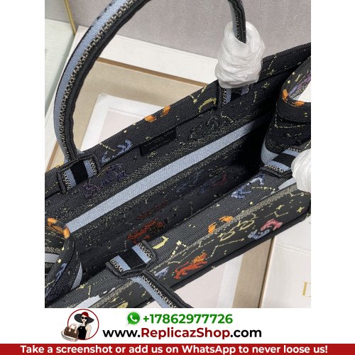 Dior Book Tote Medium 36cm - Image 9