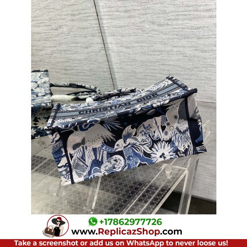 Dior Book Tote Medium 36cm - Image 9