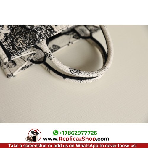 Dior Book Tote Small 26.5cm - Image 3