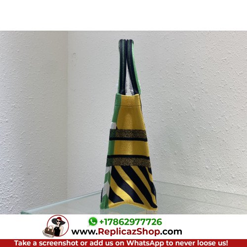 Dior Book Tote Medium 36cm - Image 9