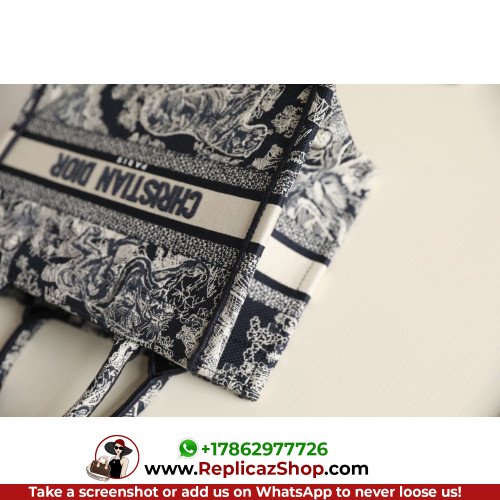 Dior Book Tote Small 26.5cm - Image 5