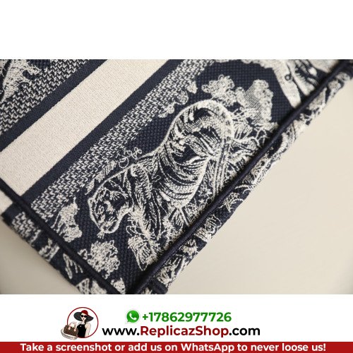 Dior Book Tote Small 26.5cm - Image 10