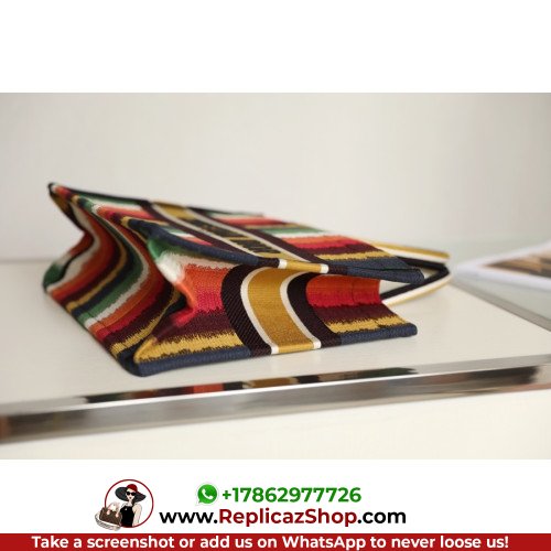 Dior Book Tote Medium 36cm - Image 10