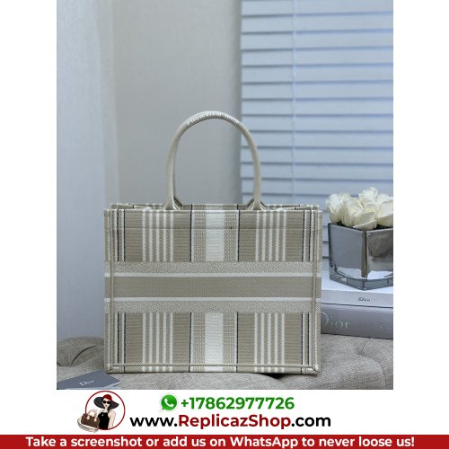 Dior Book Tote Medium 36cm - Image 9