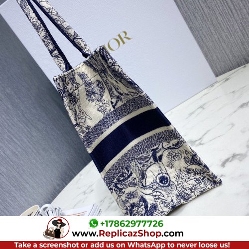 Dior Book Tote Medium 36cm - Image 10