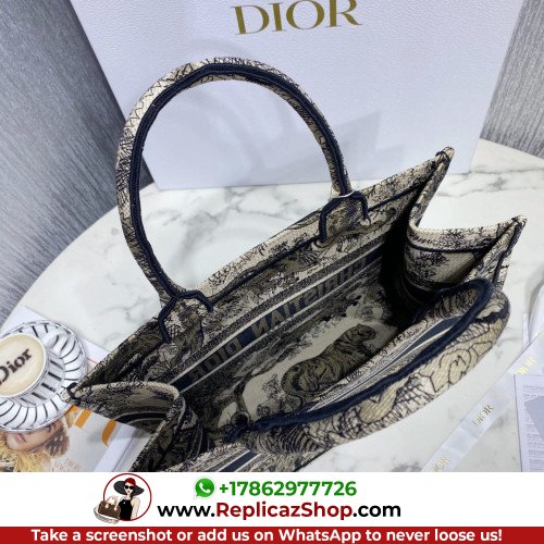 Dior Book Tote Medium 36cm - Image 10