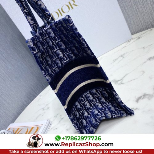 Dior Book Tote Medium 36cm - Image 10