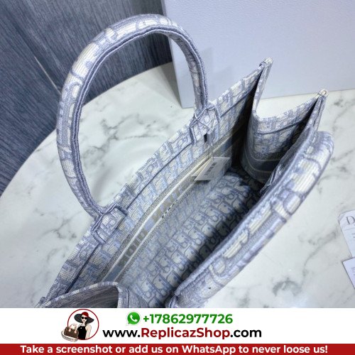 Dior Book Tote Medium 36cm - Image 2