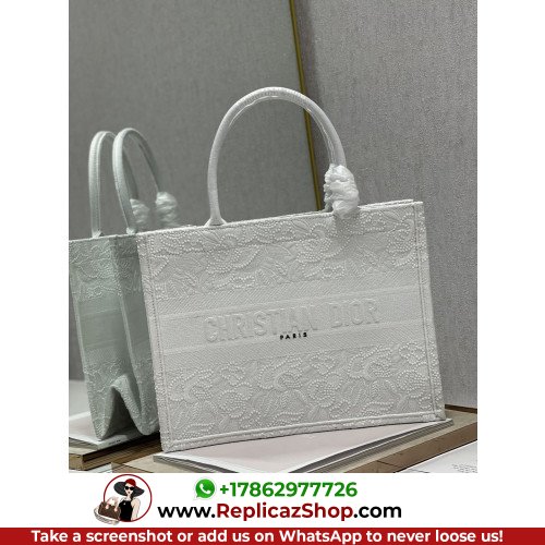 Dior Book Tote Medium 36cm - Image 4