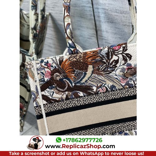 Dior Book Tote Small 26.5cm - Image 6