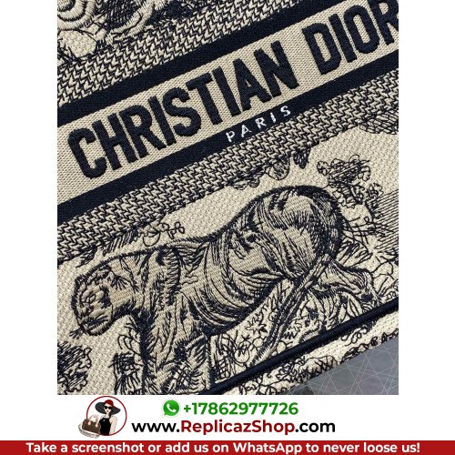 Dior Book Tote Small 26.5cm - Image 5