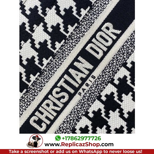 Dior Book Tote Small 26.5cm - Image 2