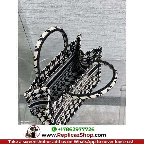 Dior Book Tote Small 26.5cm - Image 9