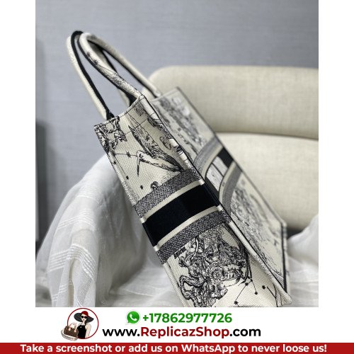 Dior Book Tote Large 42cm - Image 4