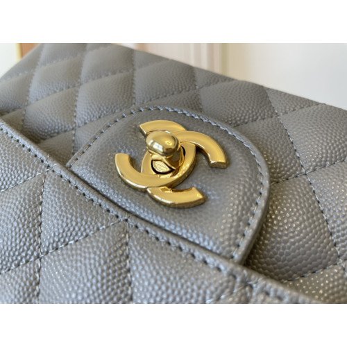 Chanel Flap Bag 23cm (Small) - Image 4