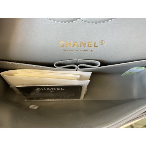 Chanel Flap Bag 23cm (Small) - Image 9