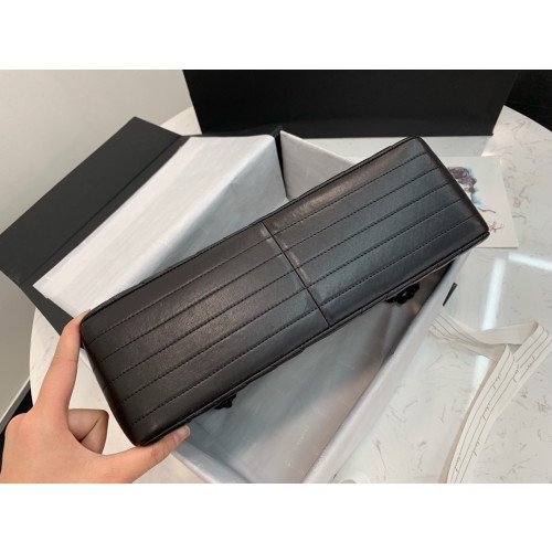 Chanel Flap Bag 30cm (Jumbo) - Image 4