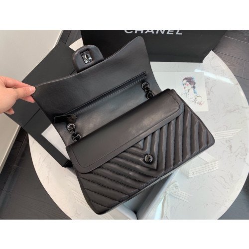 Chanel Flap Bag 30cm (Jumbo) - Image 7