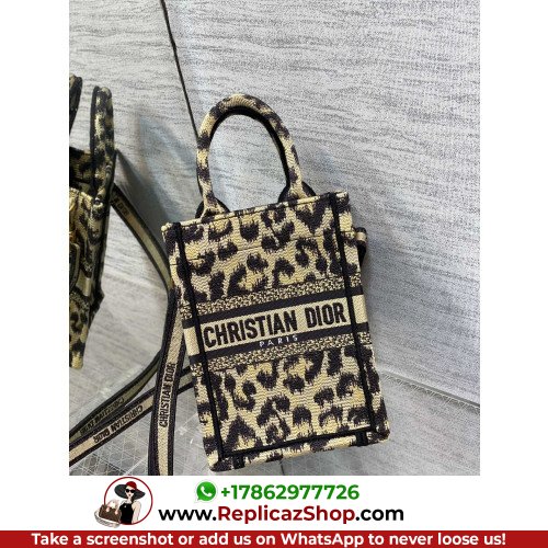 Dior Mini Phone Bag 13cm - Image 5