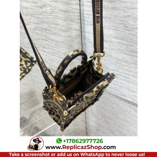 Dior Mini Phone Bag 13cm - Image 10