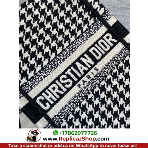 Dior Mini Phone Bag 13cm - Image 4