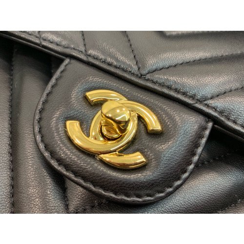 Chanel Flap Bag 25cm (Medium) - Image 7