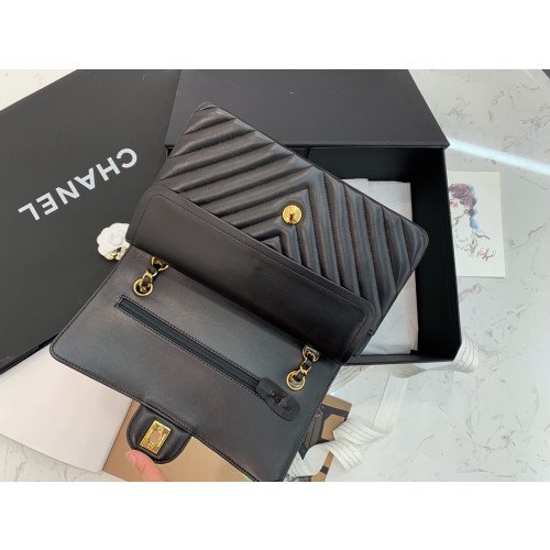 Chanel Flap Bag 25cm (Medium) - Image 9