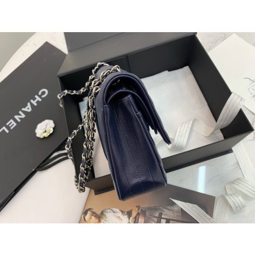 Chanel Flap Bag 25cm (Medium) - Image 3