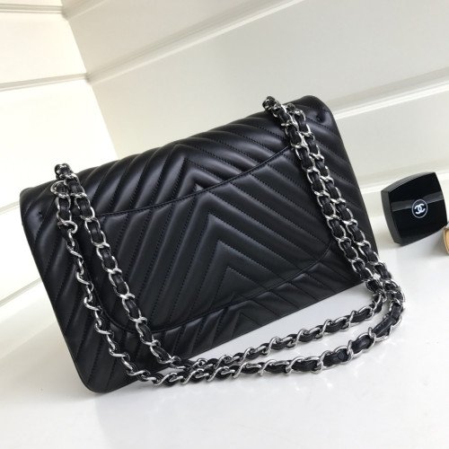 Chanel Flap Bag 30cm (Jumbo) - Image 4