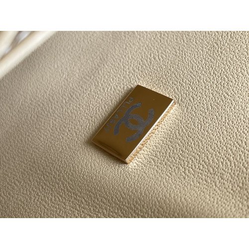 Chanel Flap Bag 25cm (Medium) - Image 10
