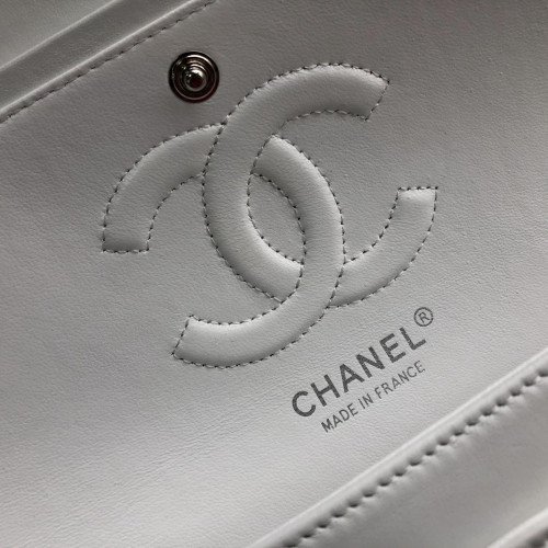 Chanel Flap Bag 25cm (Medium) - Image 10