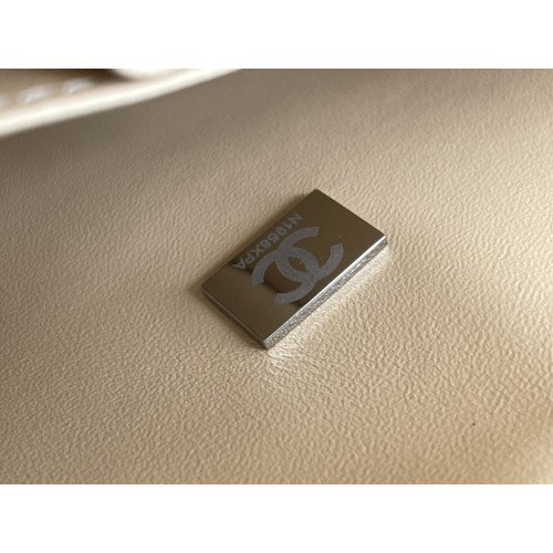 Chanel Flap Bag 25cm (Medium) - Image 10