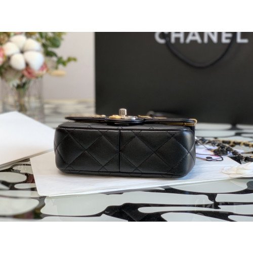 Chanel Flap Bag 20cm (Mini) - Image 5