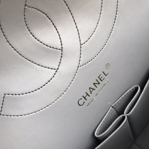 Chanel Flap Bag 30cm (Jumbo) - Image 8