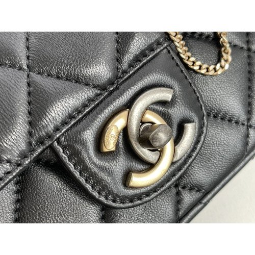 Chanel Flap Bag 20cm (Mini) - Image 7