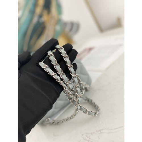 Chanel Flap Bag 17cm (Mini) - Image 10