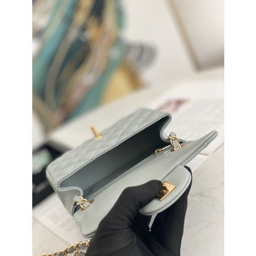 Chanel Flap Bag 17cm (Mini) - Image 2