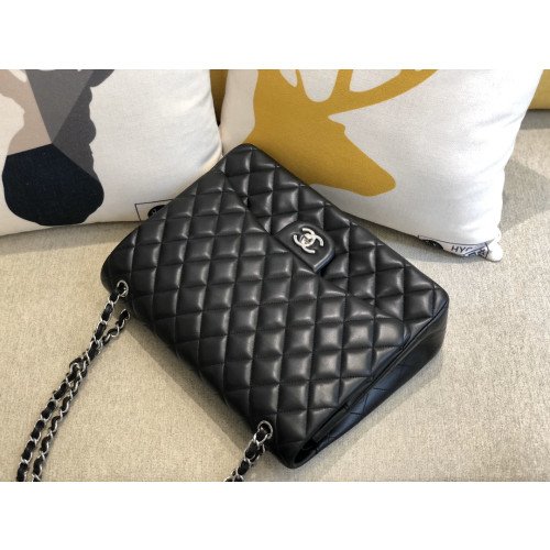Chanel Flap Bag 33cm (Maxi) - Image 3