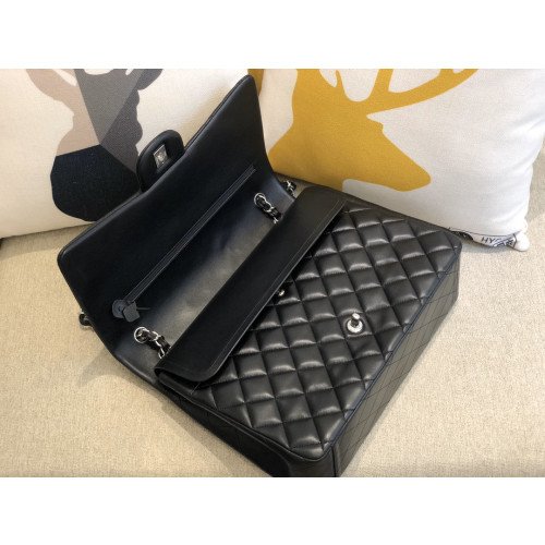 Chanel Flap Bag 33cm (Maxi) - Image 9