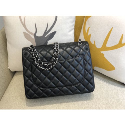Chanel Flap Bag 33cm (Maxi) - Image 10