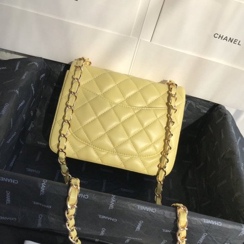Chanel Flap Bag 17cm (Mini) - Image 2