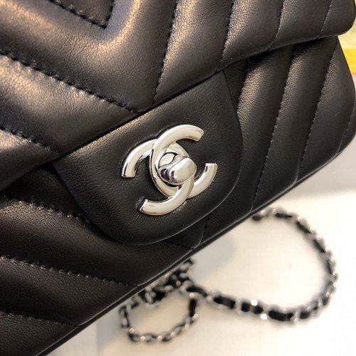 Chanel Flap Bag 17cm (Mini) - Image 4