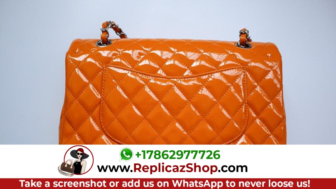 Chanel Flap Bag 25cm (Medium) - Image 4