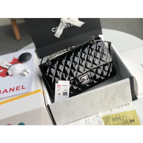 Chanel Flap Bag 25cm (Medium)