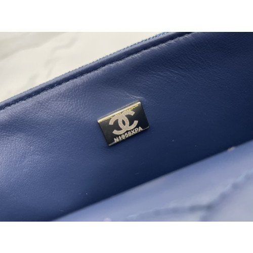 Chanel Flap Bag 25cm (Medium) - Image 2