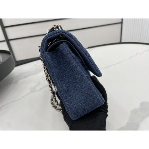 Chanel Flap Bag 25cm (Medium) - Image 6