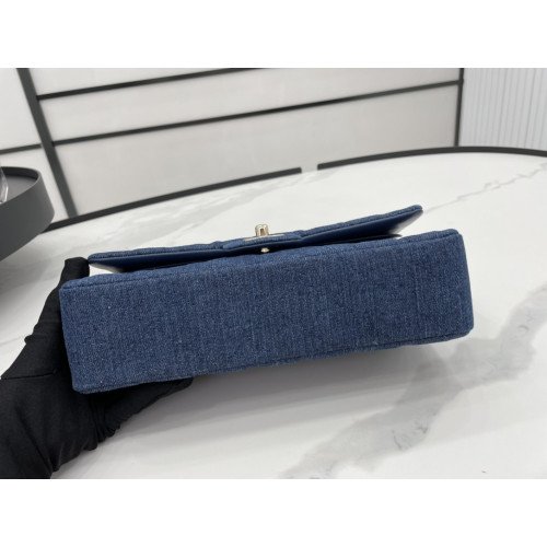 Chanel Flap Bag 25cm (Medium) - Image 7