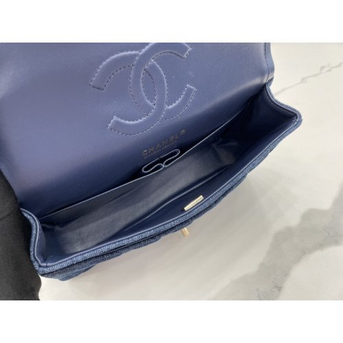 Chanel Flap Bag 25cm (Medium) - Image 10